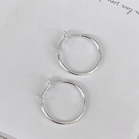 Leni Hoops